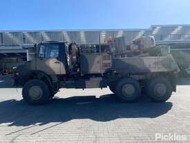 2000 Mercedes Benz Unimog UL2450L - picture1' - Click to enlarge
