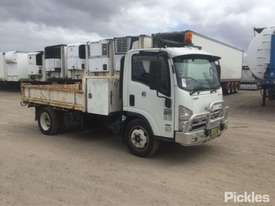 2011 Isuzu NQR450 MWB - picture0' - Click to enlarge