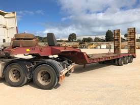 1979 AUSQUIP INDUSTRIES BOOMERANG TRI AXLE LOW LOADER - picture1' - Click to enlarge