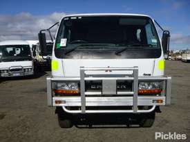 2001 Mitsubishi Canter FG637 - picture1' - Click to enlarge