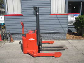 1.6 ton Cheap Walkie Electric Stacker - picture0' - Click to enlarge