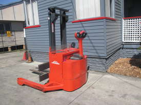 1.6 ton Cheap Walkie Electric Stacker - picture1' - Click to enlarge