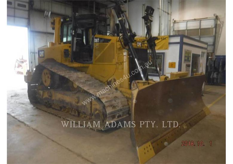 caption CATERPILLAR D6T LGP Track Type Tractors