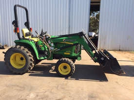 John Deere 3036E FWA/4WD Tractor - picture0' - Click to enlarge