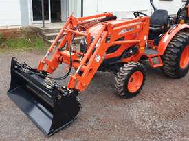 Kioti CK4210 tractor loader - picture0' - Click to enlarge