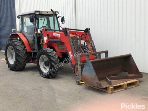 1999 Massey Ferguson 4245