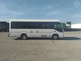 Toyota Coaster XZB70R - picture0' - Click to enlarge