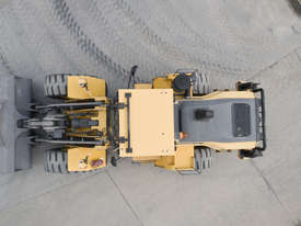 Volvo L150H Loader - picture2' - Click to enlarge