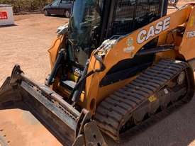 Case TR320 tracked skid steer - picture2' - Click to enlarge