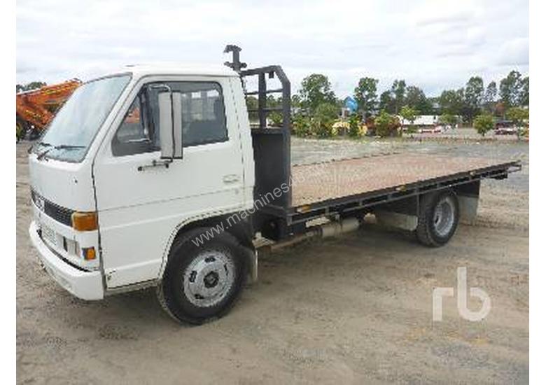 Buy Used 1992 Isuzu ISUZU NPR59L Table Top Truck Tray Truck in