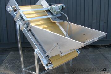Stainless Steel Elevator Incline Conveyor - 1.3m high - Ohyama