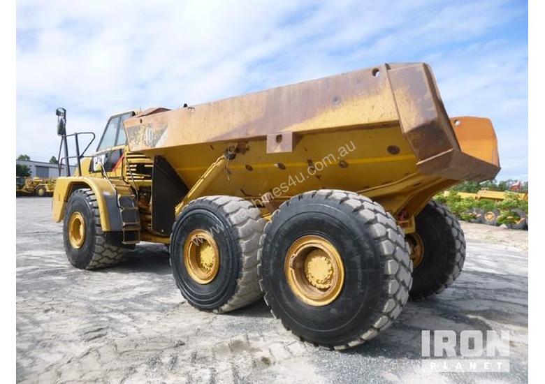 Used 2007 Caterpillar 740 Articulated Dump Truck in , - Listed on ...