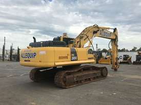 2013 Komatsu PC300-8 Excavator, 7242 Hours - picture2' - Click to enlarge