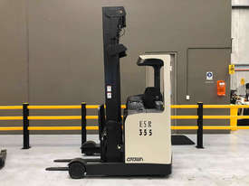 Crown ESR4500 Reach Forklift Forklift - picture1' - Click to enlarge