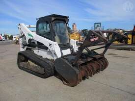 Bobcat T870 - picture0' - Click to enlarge