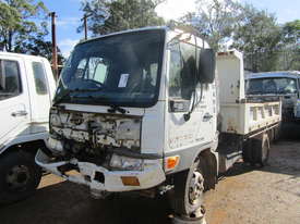 2002 Hino FB4J Wrecking Stock #1782 - picture0' - Click to enlarge