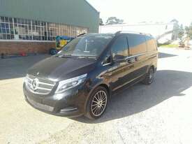 Mercedes-Benz V250D - picture1' - Click to enlarge