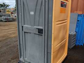 Builders Portable Toilet - picture0' - Click to enlarge