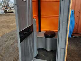 Builders Portable Toilet - picture2' - Click to enlarge