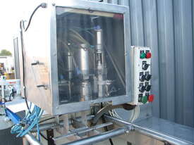 Bottle Filler Filling and Capper Capping Machine - picture0' - Click to enlarge