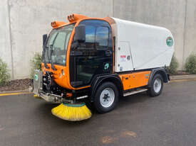 AUSA B400H Sweeper Truck - Hire - picture0' - Click to enlarge