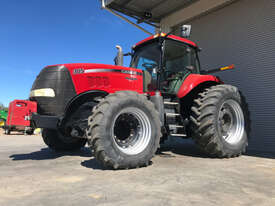 CASE IH Magnum 305 FWA/4WD Tractor - picture0' - Click to enlarge
