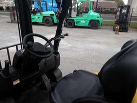 Yale 2.0ton Forklift - 90409 - picture2' - Click to enlarge