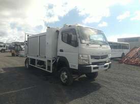 Mitsubishi Fuso Canter 7/800 - picture0' - Click to enlarge