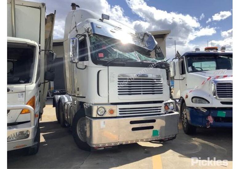 caption 2005 Freightliner Argosy 90