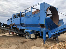 Used 2010 Extec 830 Trommel - picture1' - Click to enlarge