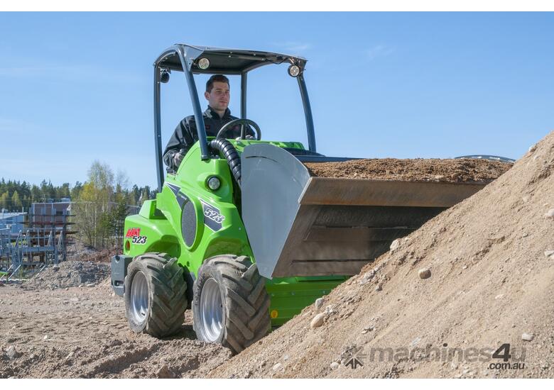 Avant 523 Articulated Compact Multipurpose Loader w Telescopic Boom