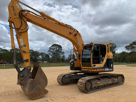 Hyundai ROBEX 235 LCR Tracked-Excav Excavator - picture2' - Click to enlarge