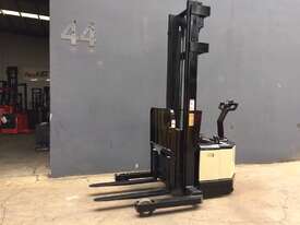 Crown WR3000TL174 Heavy Duty Walkie Reach Forklift  Fully Refurbished & Repainted - picture2' - Click to enlarge