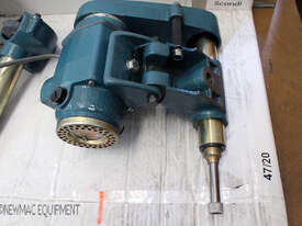 Brobo Waldown C0 Tool Post Grinder - picture2' - Click to enlarge