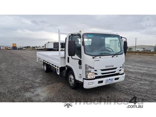 Isuzu NPR200