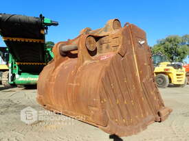 2400MM BUCKET TO SUIT KOMATSU PC1250 EXCAVATOR - picture2' - Click to enlarge