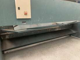 EPIC 4 meter X 6 mm Hydraulic guillotine - picture1' - Click to enlarge
