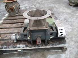 Blow Through Rotary Valve, IN: 190mm L x 150mm W, OUT: 75mm Dia - picture0' - Click to enlarge