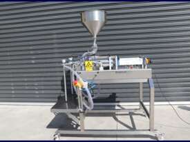 Twin-Head 5 Litre Filling Machine - picture0' - Click to enlarge