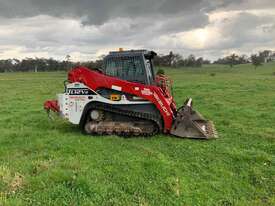 Takeuchi TL12V2 Track Loader skid steer - picture0' - Click to enlarge