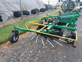 5.12 m Front Mounted - Row Independent Rake - picture0' - Click to enlarge