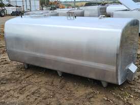 STAINLESS STEEL TANK, MILK VAT 2300lt - picture1' - Click to enlarge
