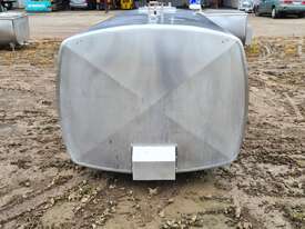 STAINLESS STEEL TANK, MILK VAT 2300lt - picture2' - Click to enlarge