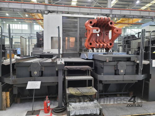 2010 Doosan DBC-110 CNC Horizontal Boring Machine with 2 pallets