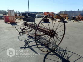 VINTAGE HORSE DRAWN HAY RAKE - picture0' - Click to enlarge