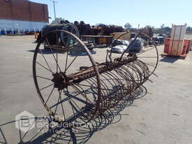 VINTAGE HORSE DRAWN HAY RAKE - picture1' - Click to enlarge