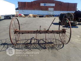 VINTAGE HORSE DRAWN HAY RAKE - picture2' - Click to enlarge