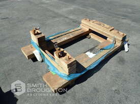 CATERPILLAR ENGINE STAND - picture0' - Click to enlarge