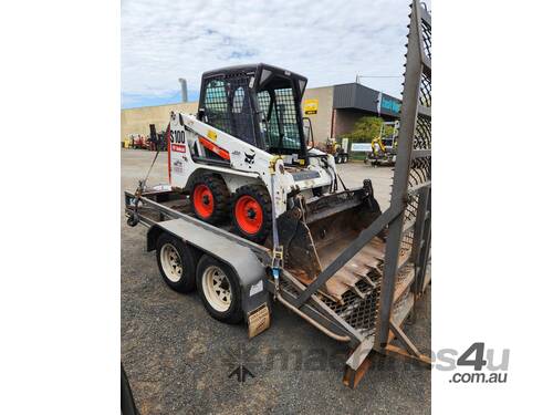 caption Skid Steer Bobcat S100 WITH TRAILER