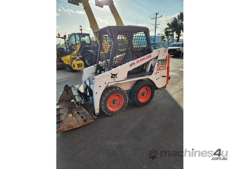 caption Skid Steer Bobcat S100 WITH TRAILER